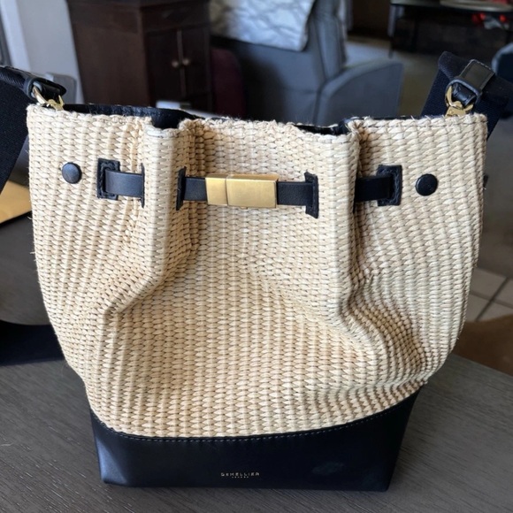DeMellier Handbags - DeMellier The New York Bucket Bag Raffia Straw